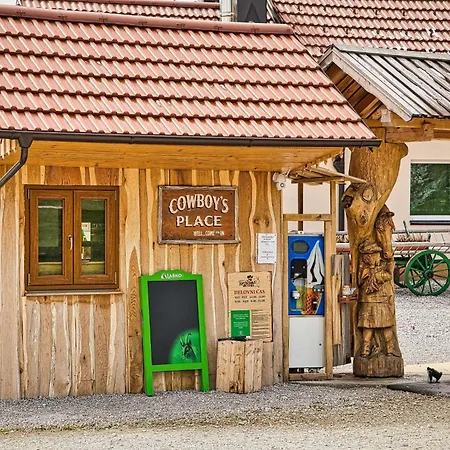 Meadow Hideaway With Terrace - One Bedroom With Terrace Prázdninový dům