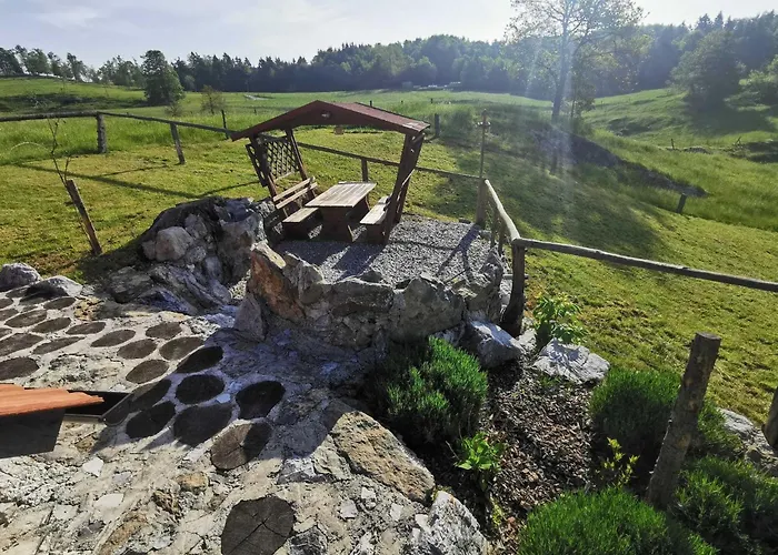 Visnja Gora Meadow Hideaway With Terrace - One Bedroom With Terrace Počitniška hiša *